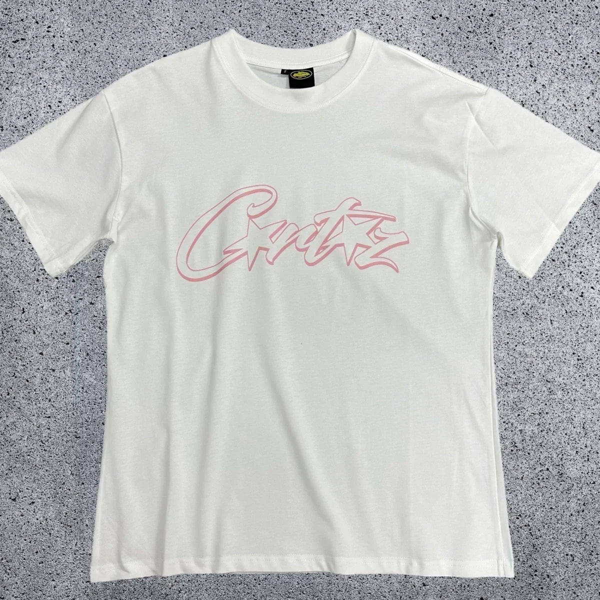 Pink Accent Star-Logo Graphic Tee - White & Pink Streetwear T-Shirt